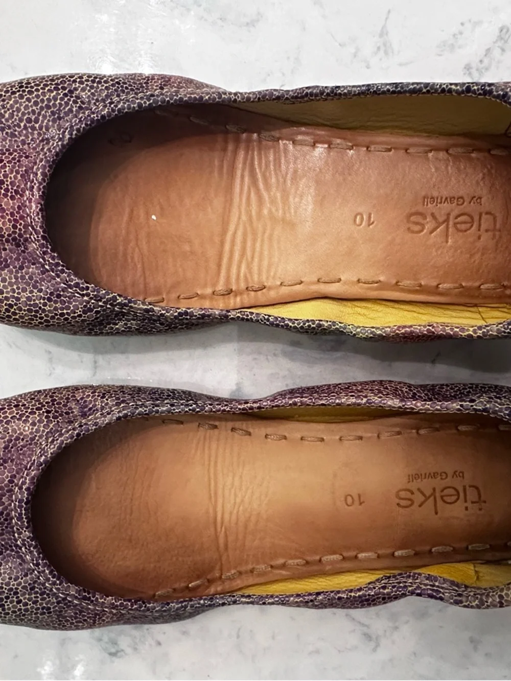 TOSCANI TIEKS. RARE FIND. DISCONTINUED. Size 10 - Picture 2 of 12